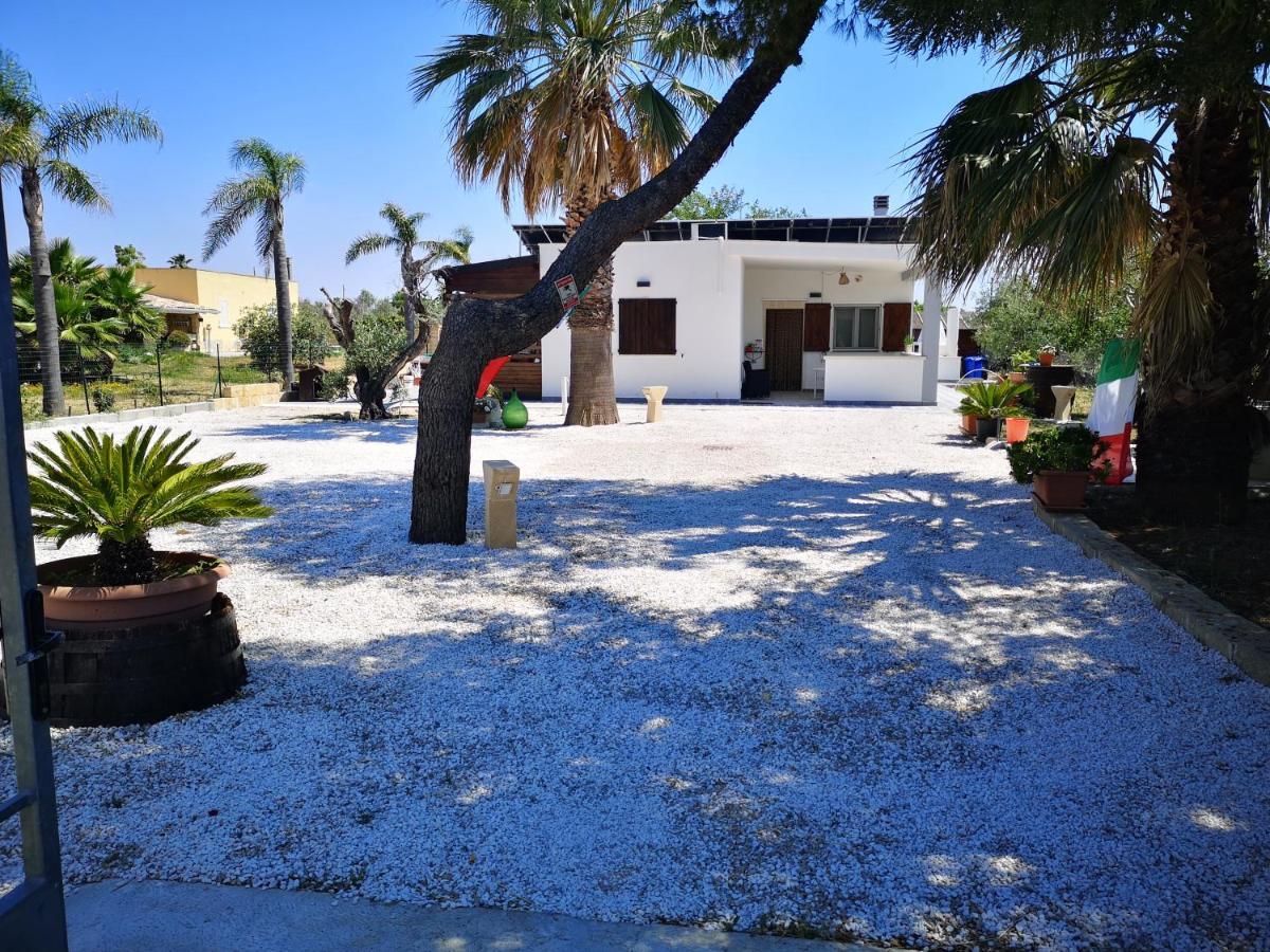 B&B Angolo Magico Парабита Экстерьер фото